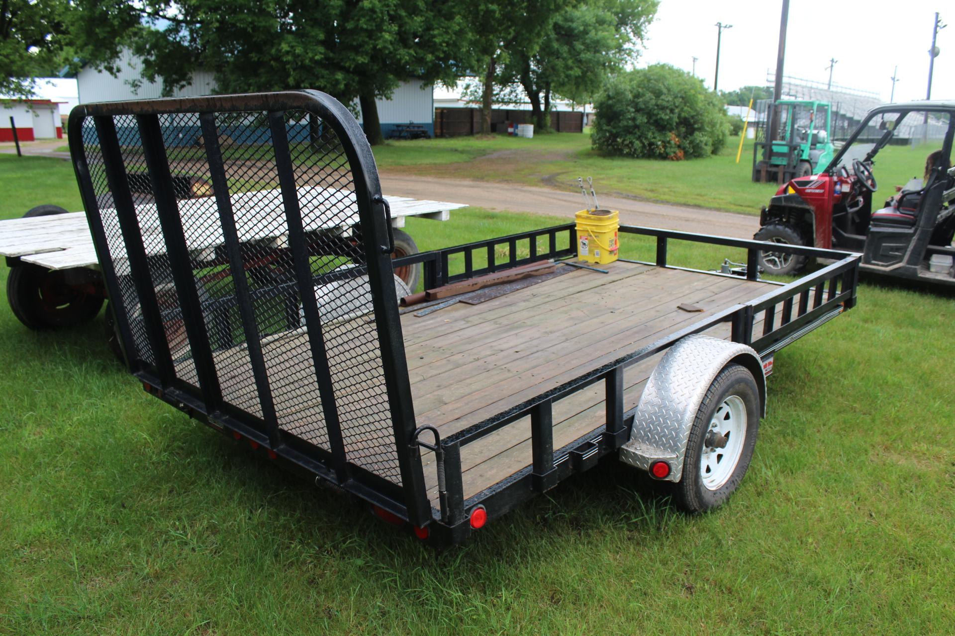 *** 2011 P & J UTILITY TRAILER, 7' X 12' SINGLE AXLE, MESH RAMP