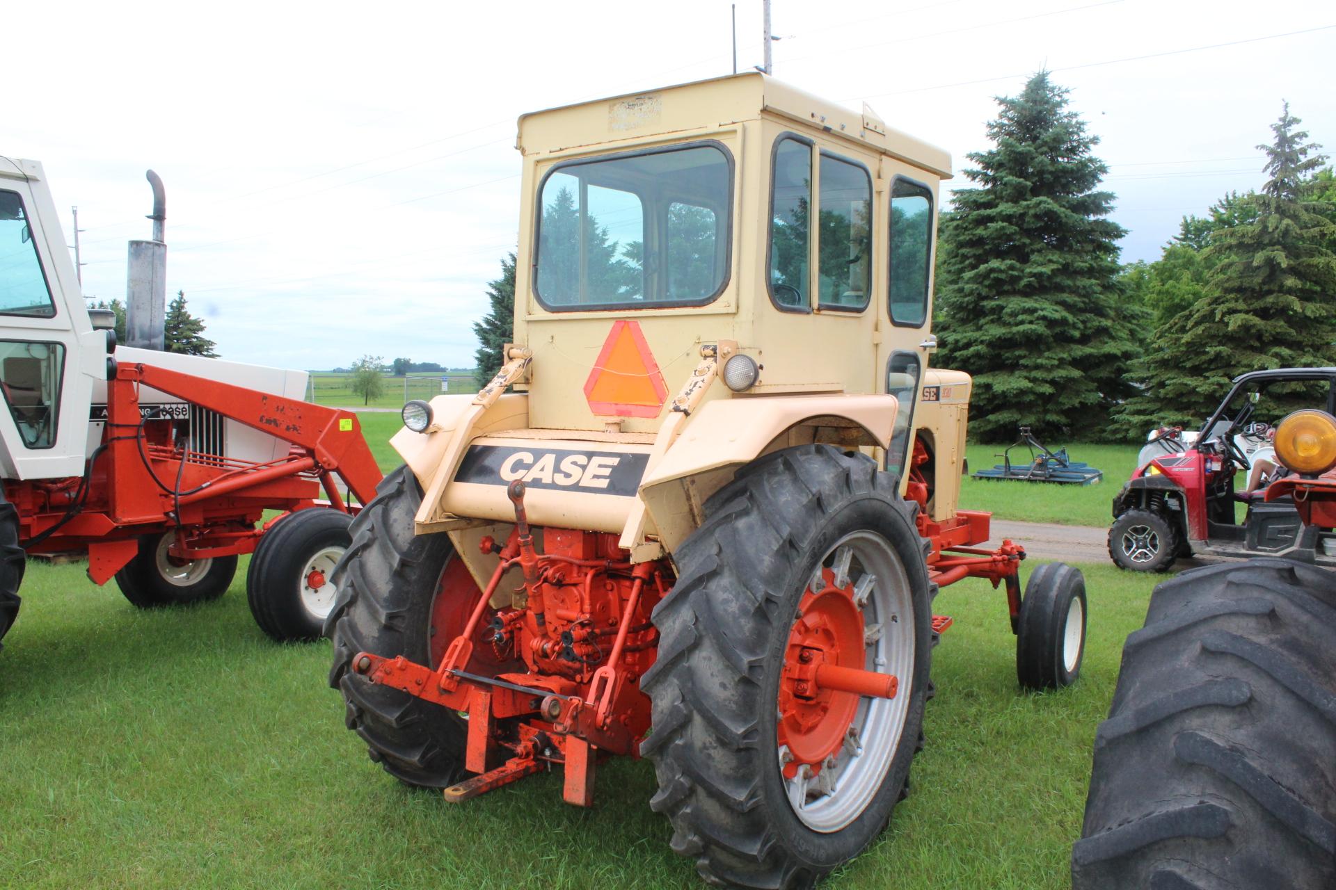 1966 CASE 930 TRACTOR, CAB, WIDE FRONT, 15.5-38