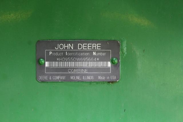 2002 JOHN DEERE 9550W COMBINE, 480/80R 38 DUALS,