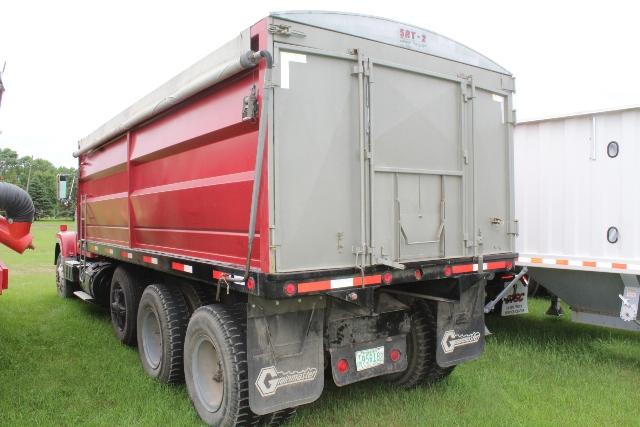 ***1975 IH 4200 TRANSTAR TRUCK, MODEL F4270, 19.5'