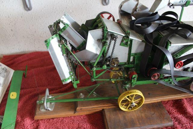 CUSTOM 1/8 JOHN DEERE GRAIN SAVER, RUNS, 12 VOLT