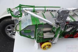 CUSTOM MADE 1/8 SCALE JOHN DEERE THRESHING