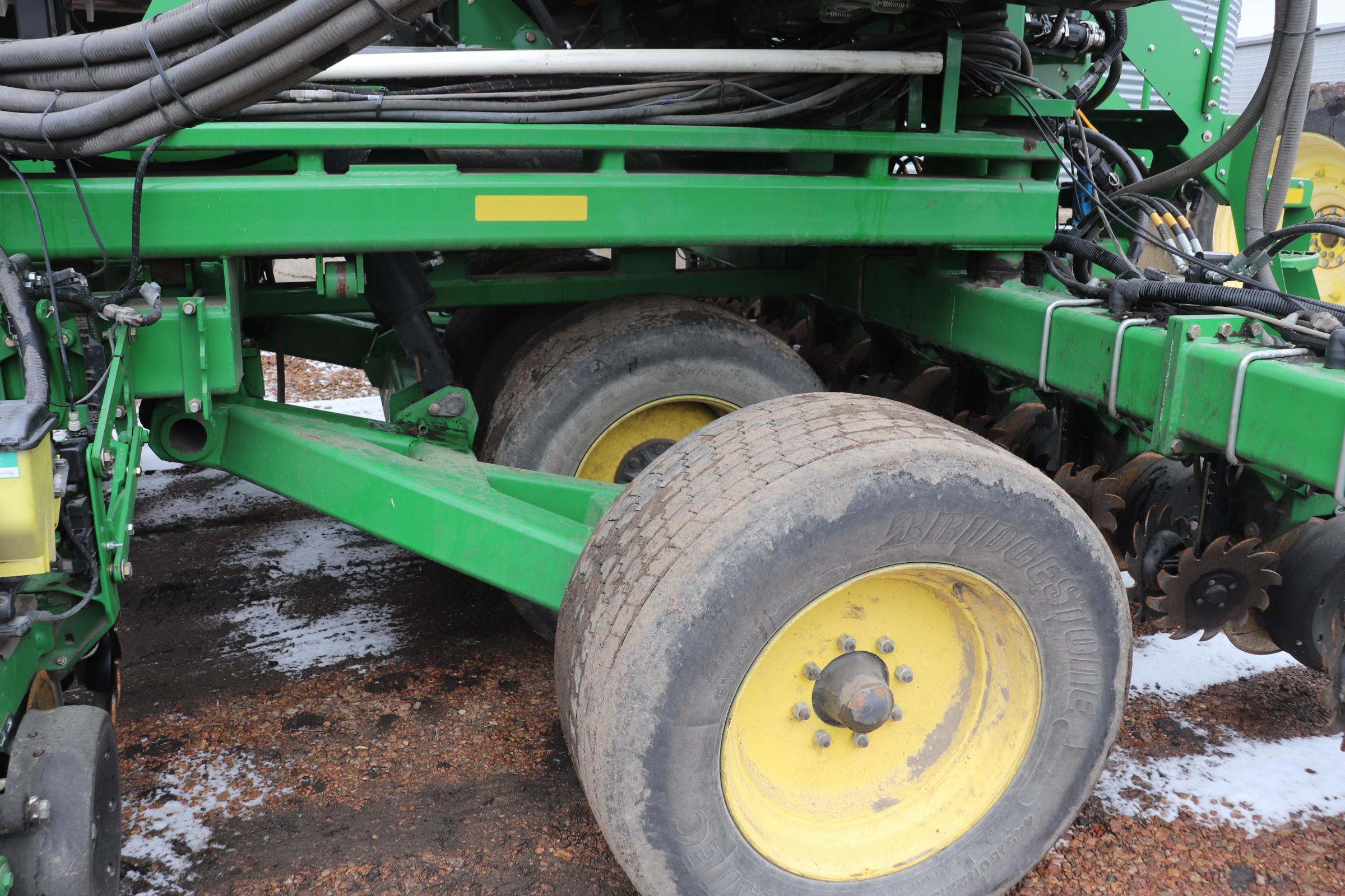 2011 JOHN DEERE DB88 CCS PLANTER, 48R22",