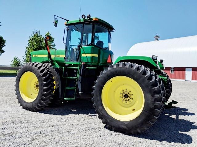 JOHN DEERE 9100 4 WD, 24 SPEED, 4 HYD,