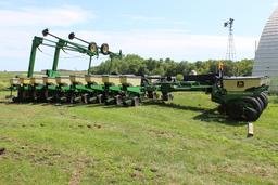 JOHN DEERE 1770 24ROW 30" PLANTER, MAXEMERGE