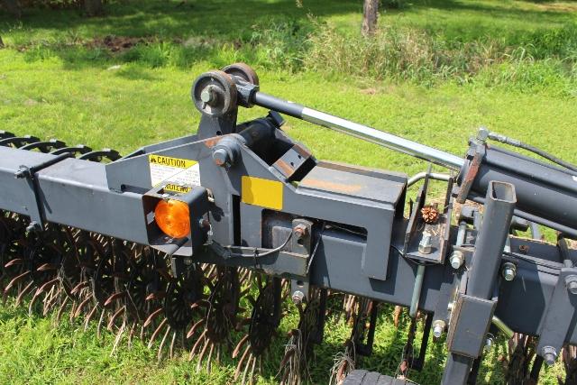 46' YETTER 3446 3PT FLATFOLD ROTARY HOE,