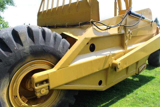 CAT PULL TYPE HYD SCRAPER, APPROX 18 YARD,