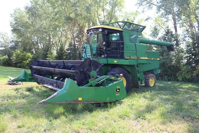 JOHN DEERE 6620 2WD COMBINE, HYDRO, FOLD DOWN