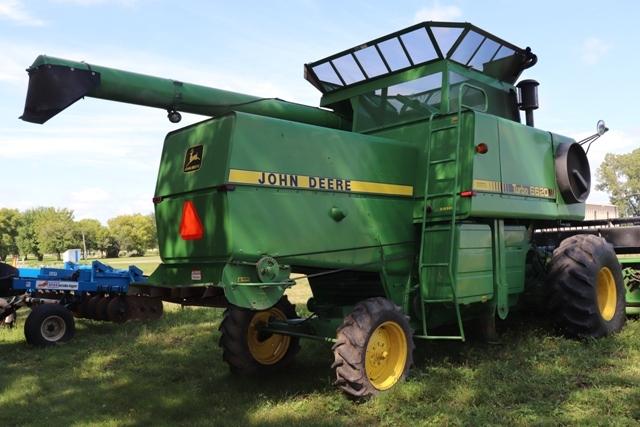 JOHN DEERE 6620 2WD COMBINE, HYDRO, FOLD DOWN