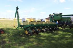 JOHN DEERE 7000 8R30" PLANTER, FOLDING MARKERS,