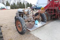 SILVER KING TRACTOR, SINGLE FRONT WHEEL,