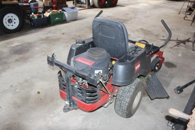 TORO SS4235 ZERO TURN LAWN MOWER,