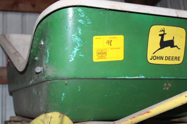 JOHN DEERE PULL TYPE SNOWMOBILE SLED,