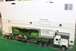 1/64 MACK JOHN DEERE EQUIPMENT HAULING SEMI,