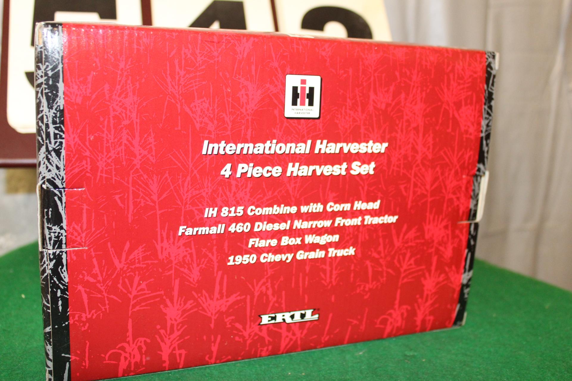 1/64 INTERNATIONAL 4 PIECE HARVEST SET, 815