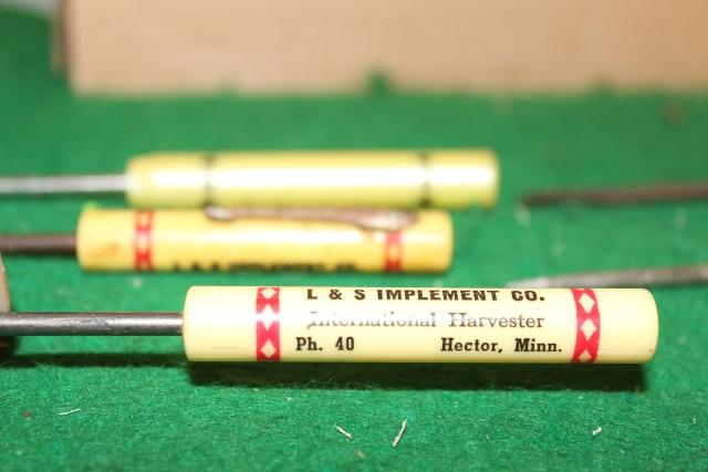 (5) SMALL ADVERTISING SCREWDRIVERS, L & S