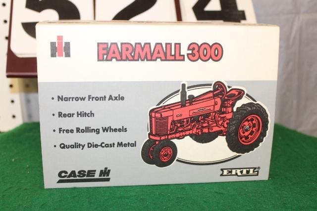 1/16 FARMALL 300, NF, BOX HAS LIGHT WEAR