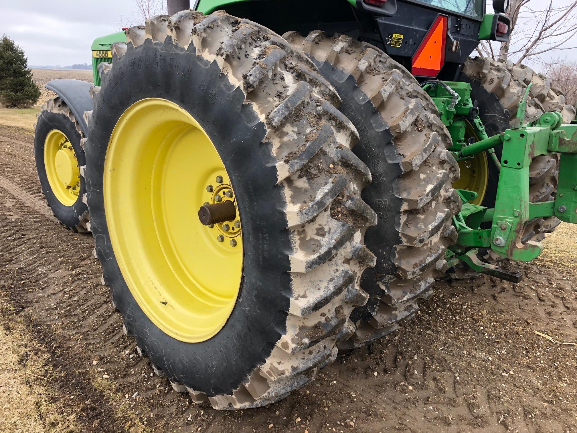 1992 JOHN DEERE 4555 MFWD TRACTOR, 2975 HRS SHOWING,