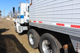 *** 2005 FREIGHTLINER COLUMBIA DAY CAB SEMI