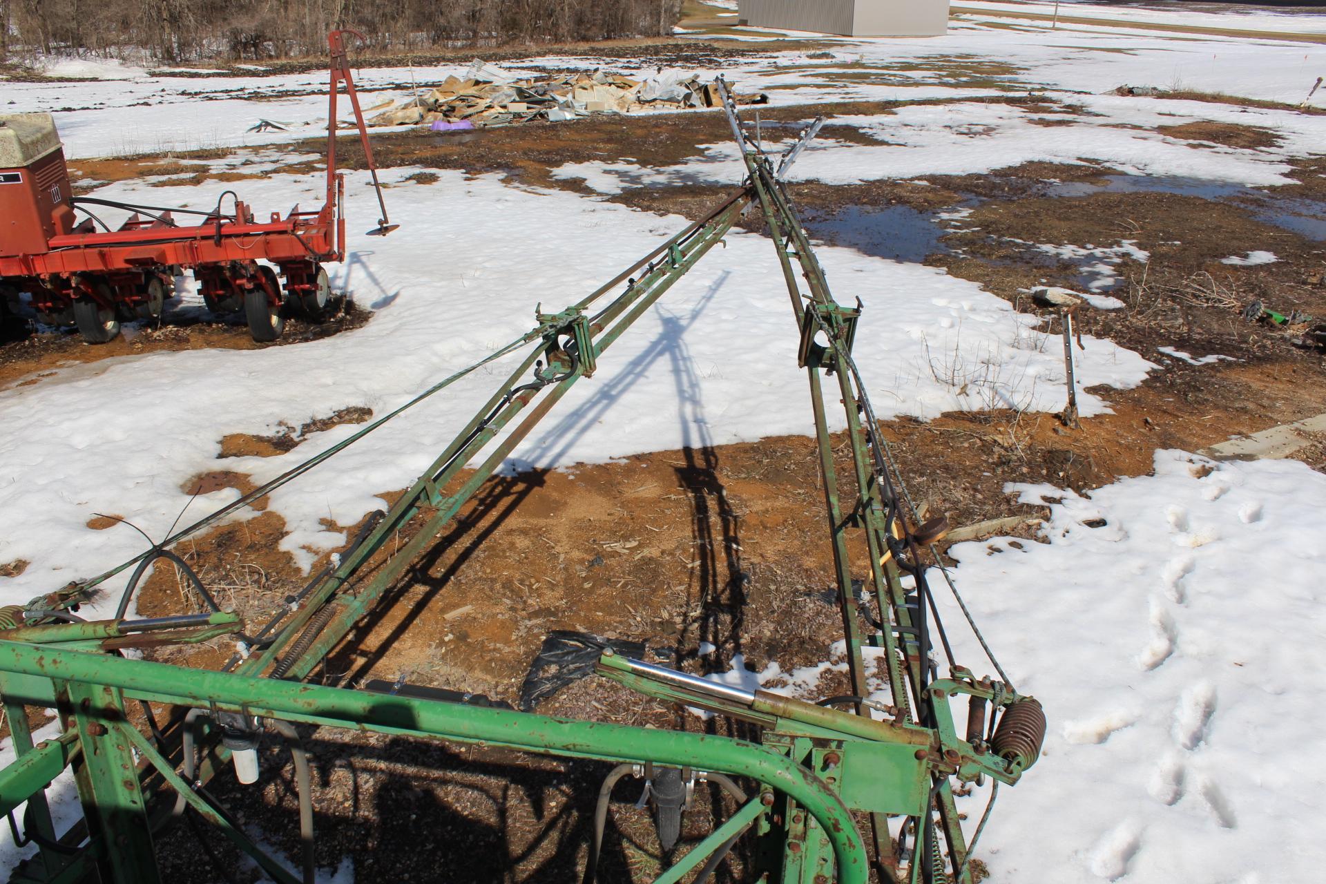 JOHN DEERE 6000 HIGH BOY SPRAYER, 40' BOOM,