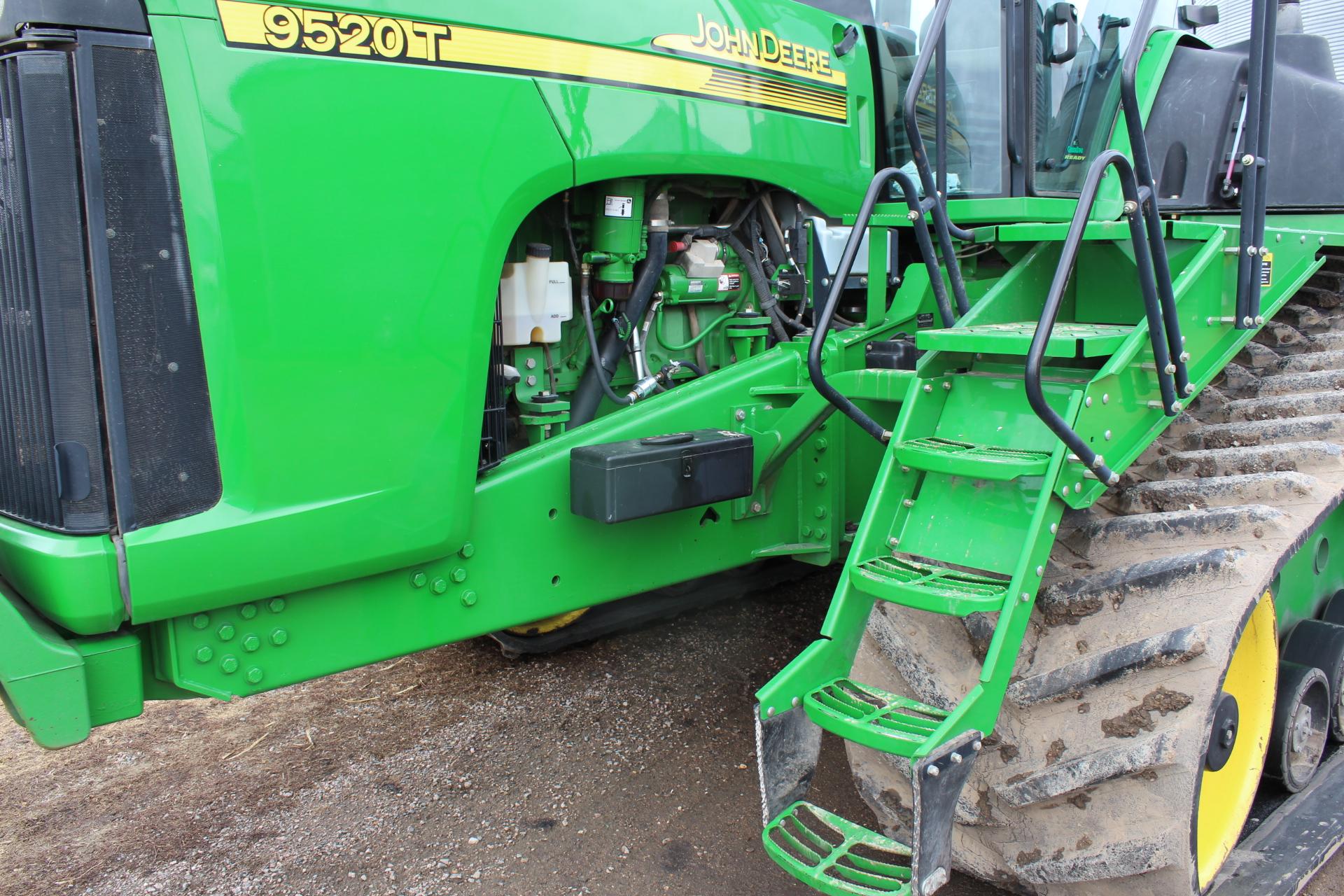 2004 JOHN DEERE 9520T TRACK TRACTOR, POWER SHIFT,