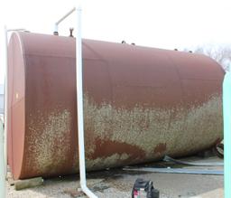 APPROX 10,000 GALLON STEEL LIQUID FERT. TANK