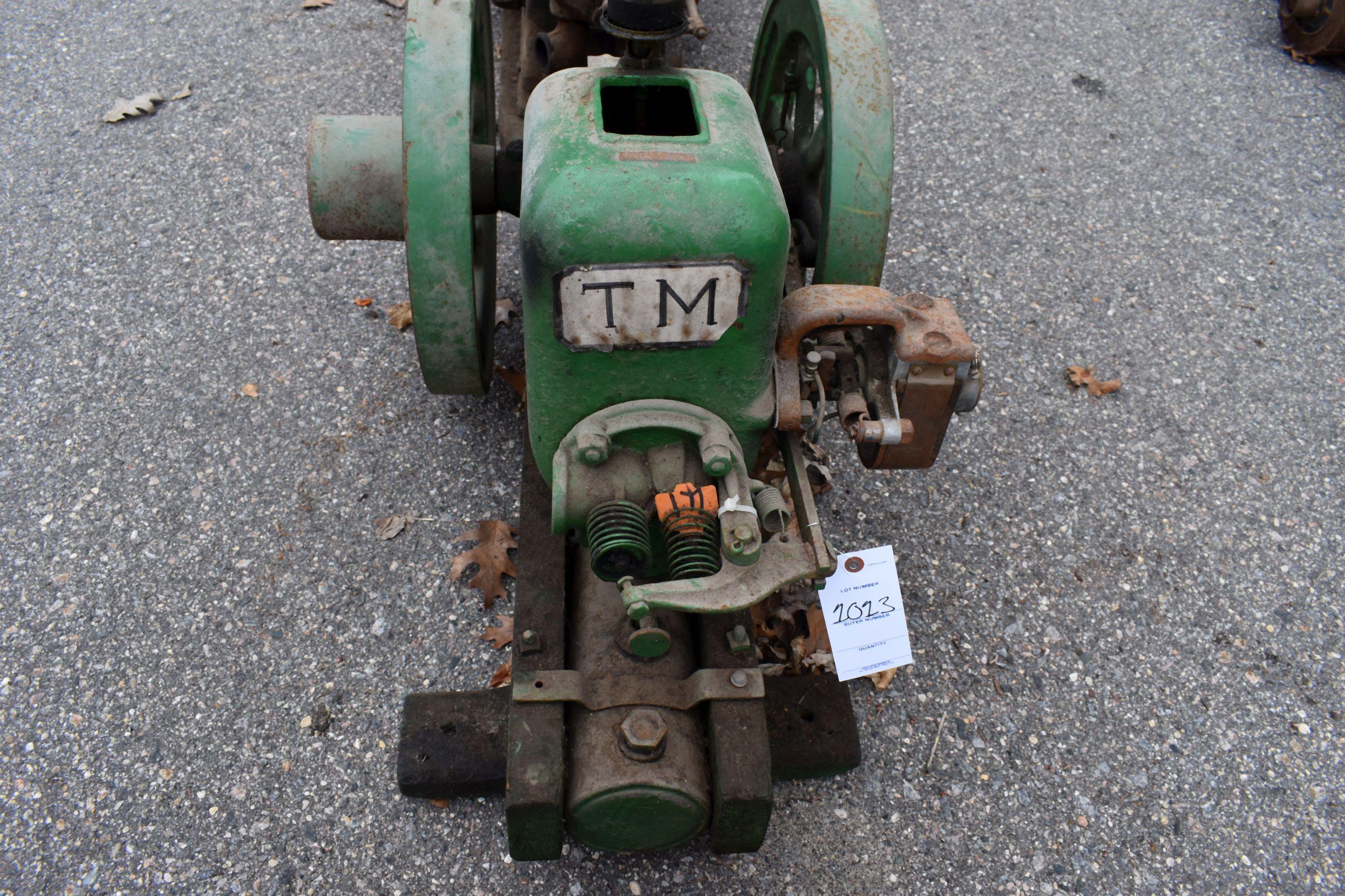 T&M Nelson Bros, 2.5HP Gas Engine, Upside Down Mag, Old Restoration, With Oiler