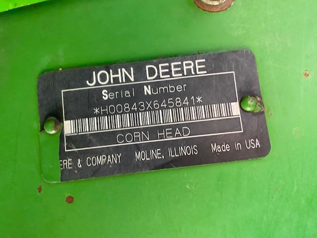 John Deere 843 Cornhead, 8R30", Low Tin, Oil Bath, Warning Lights, 00 Hookups, SN: H00843X645841