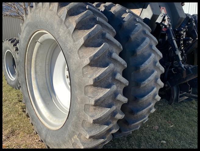 1992 CASE IH 7120 MFWD TRACTOR, 18 SPEED POWERSHIFT, 3 HYD, 3PT, QUICK HITCH, 540 & 1000 pto,