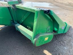 JOHN DEERE 8R22" 40 SERIES CORN HEAD, GVL POLY