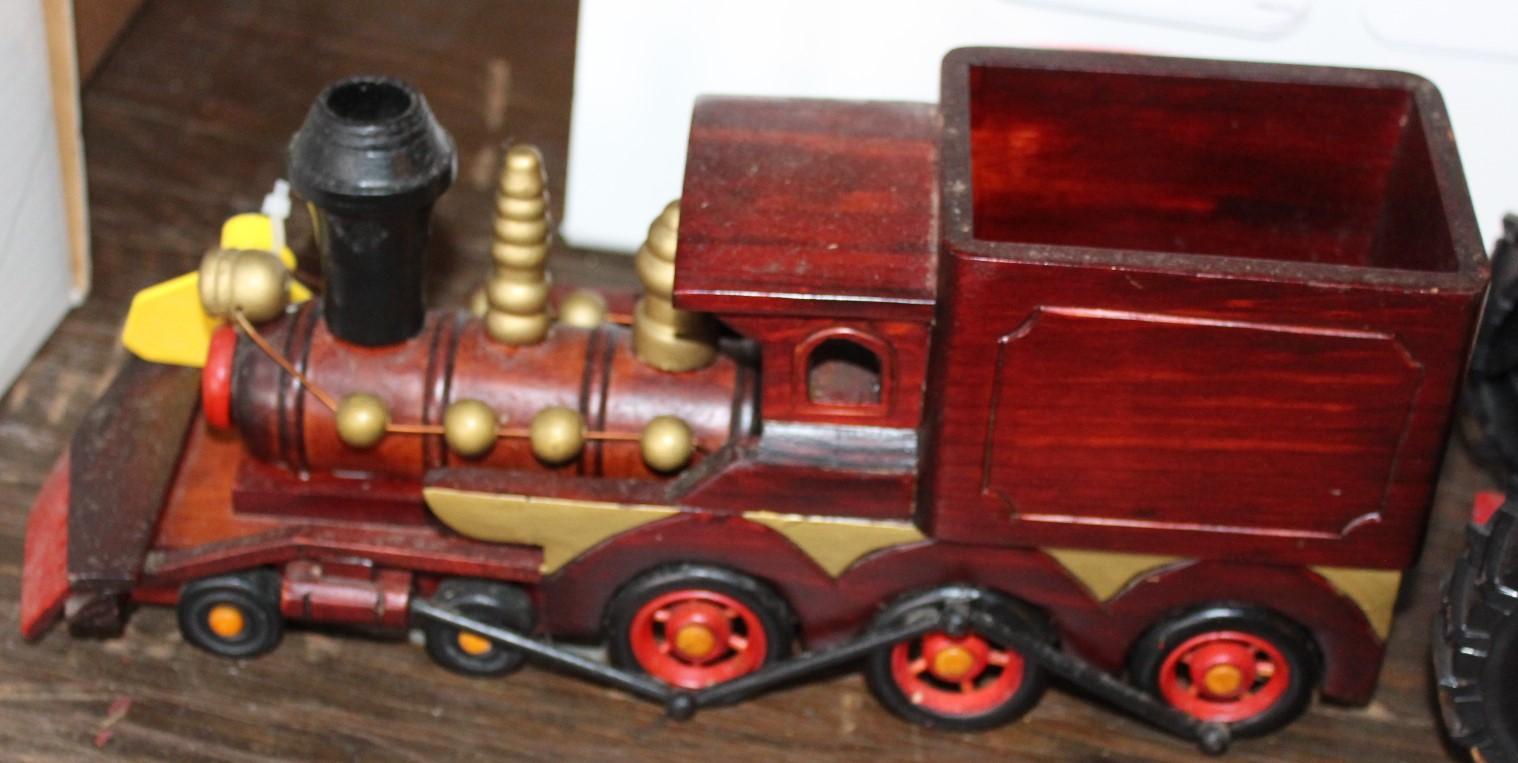 WOODEN TRAIN ENGINE AND INTERNATIONAL TRACTOR, NO BOXES