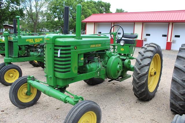 1948 John Deere G Tractor, WF, 13.6-38 Rears on Cast, PTO, PowrTrol,