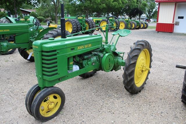 1939 John Deere H Tractor, NF, 9-32 Rears on Steel, Dual Fuel, SN- H6071