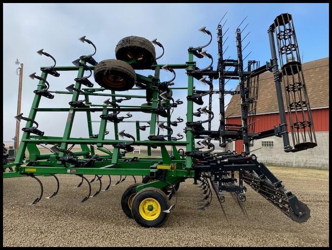 2011 John Deere 2210 30.5' Field Cultivator with Rolling Baskets, 2 Bar Coil Tine Harrow,