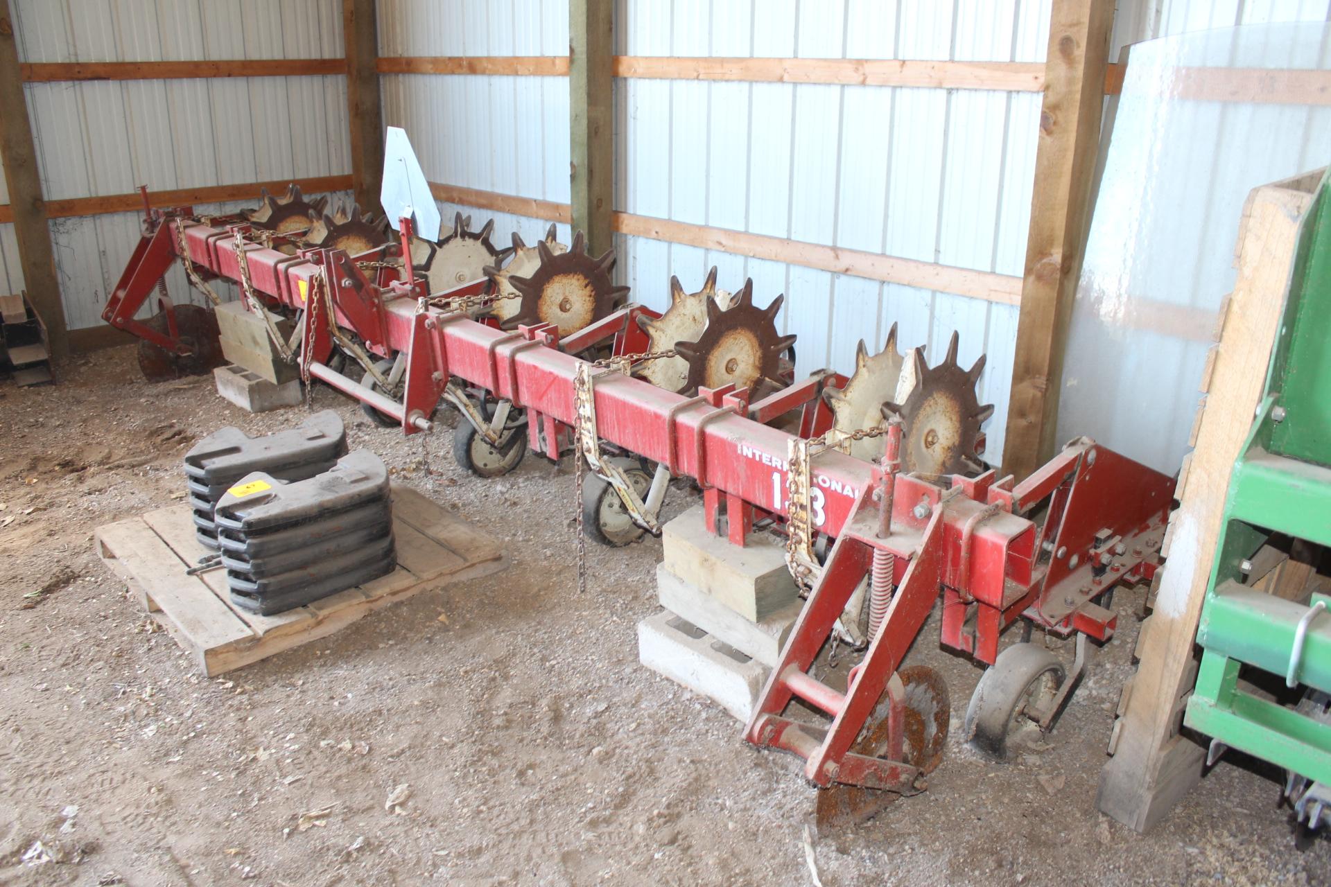 IH 133 Cultivator, 6R30”, Rolling Shields, (5) Danish Tines Per Row