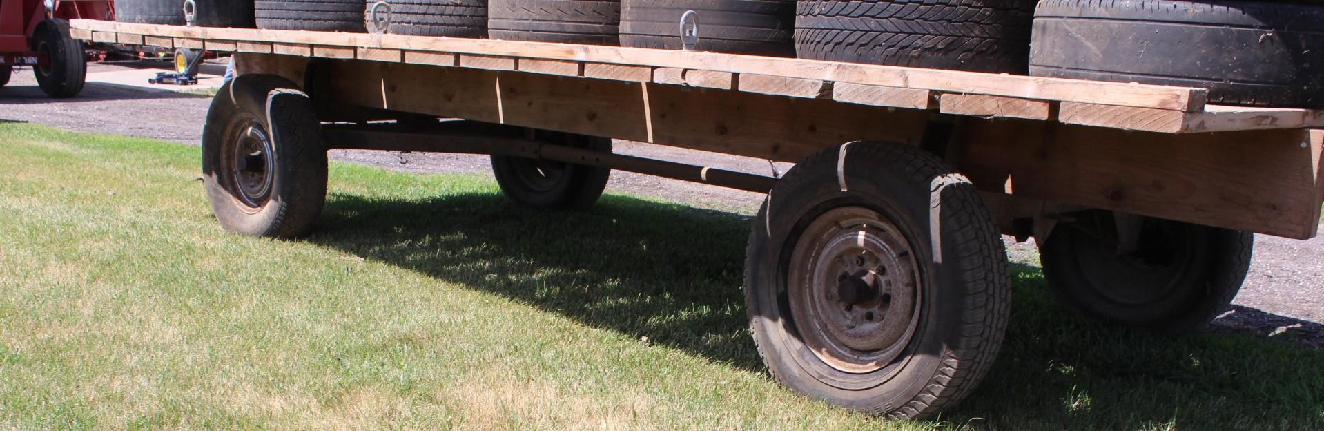 Flat Rack on 4 Wheel Gear, 8’x15’10” Wood Deck