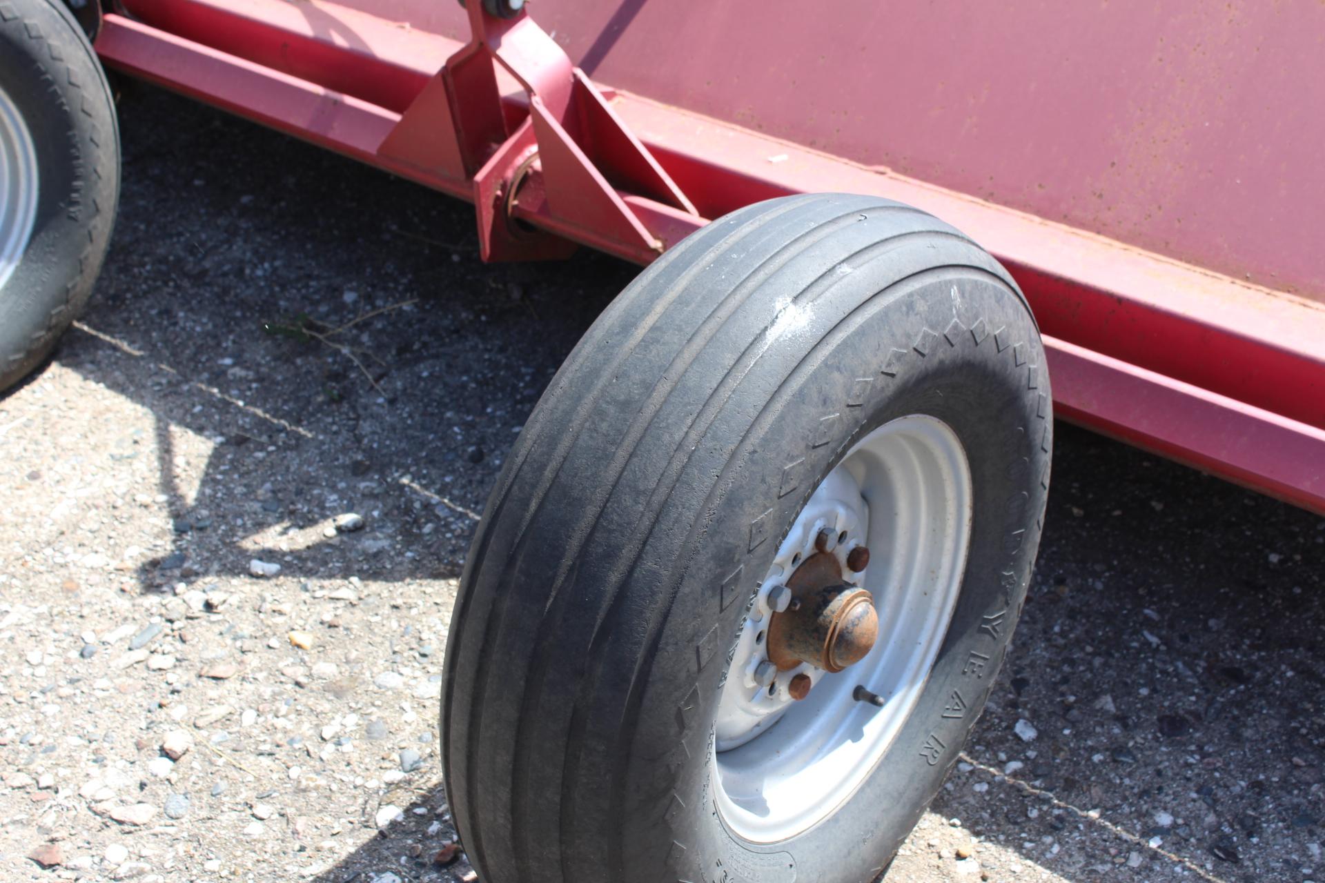 Loftness Stalk Chopper, 20’, PT, (4) Wheels, 1-3/8” 1000 PTO, Hyd Cyls,