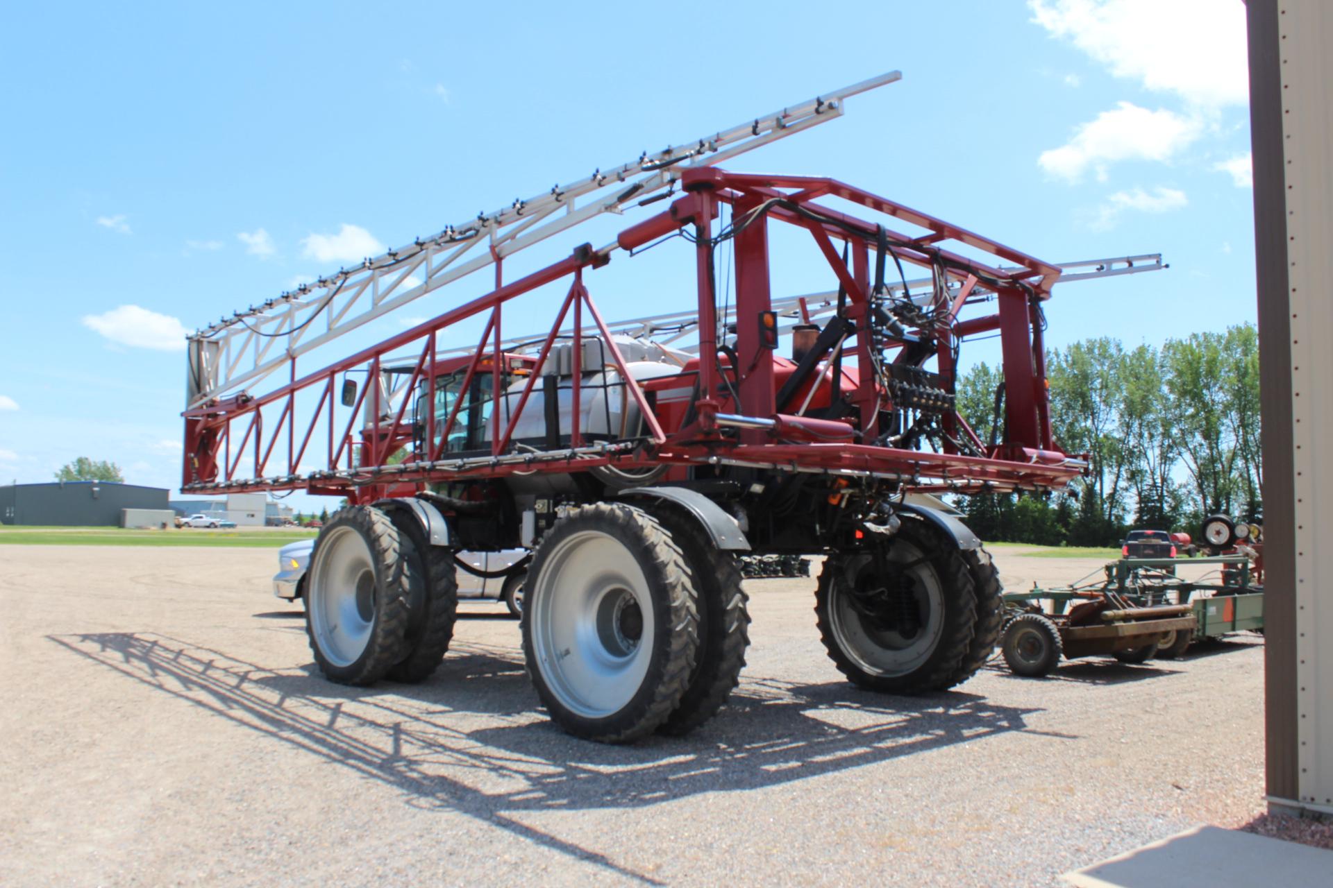 2002 CIH 4260 Patriot SP Sprayer, 176' Preslika Steel/Alum Boom, 3 Way Teej