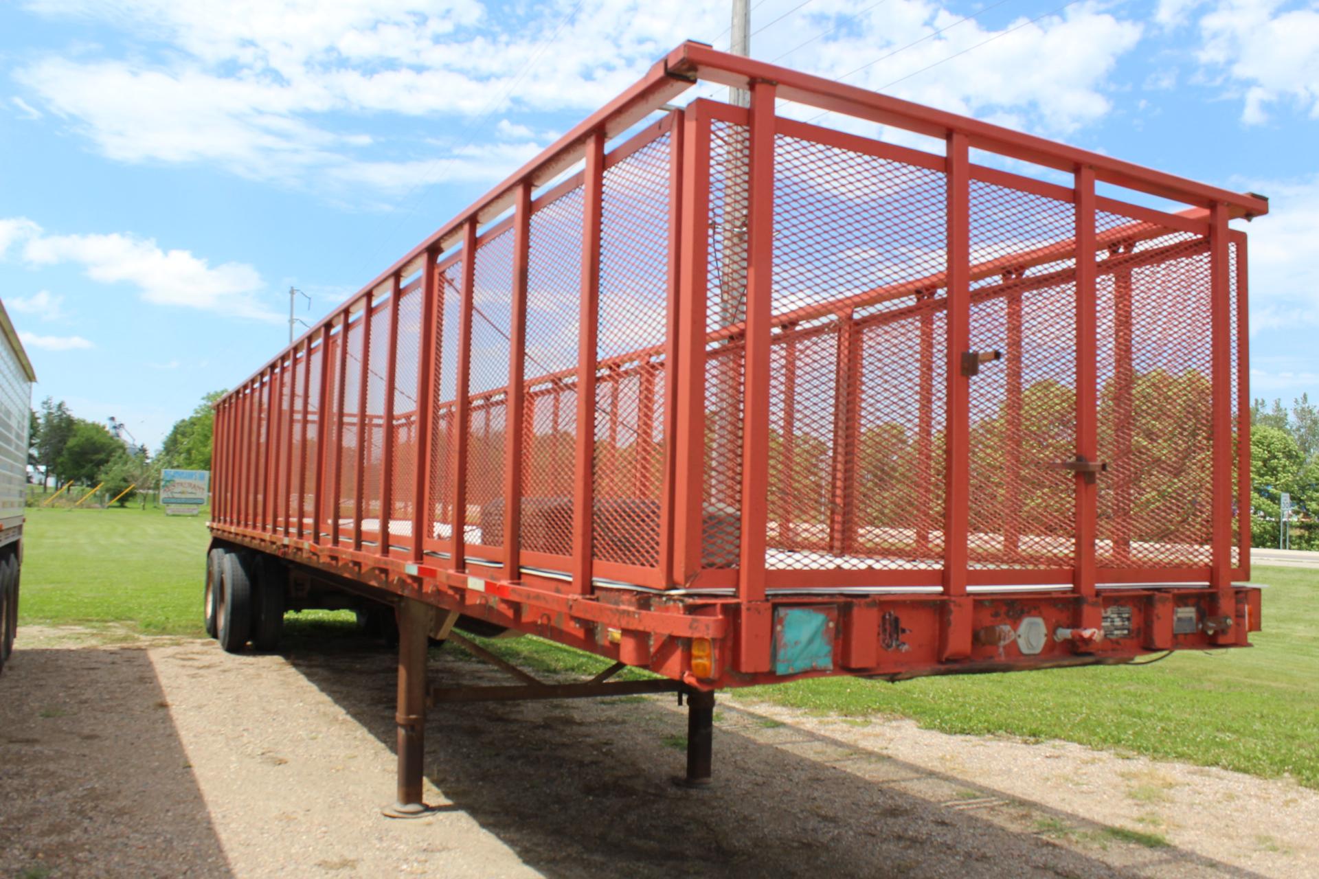 1979 Trail Mobile Side Dump Sugar Beet Trailer, 39’, Air Latch, Spring Ride