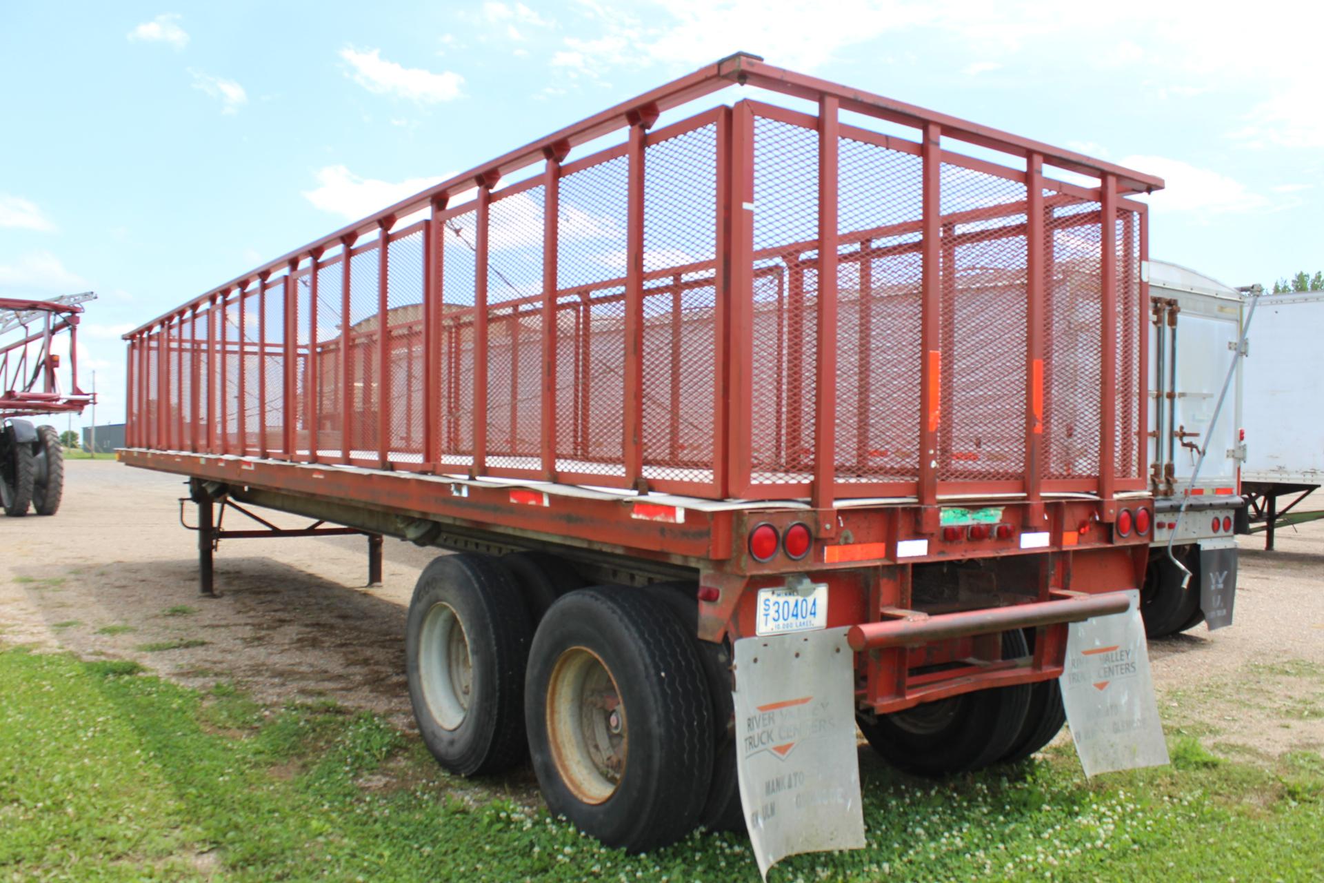 1979 Trail Mobile Side Dump Sugar Beet Trailer, 39’, Air Latch, Spring Ride