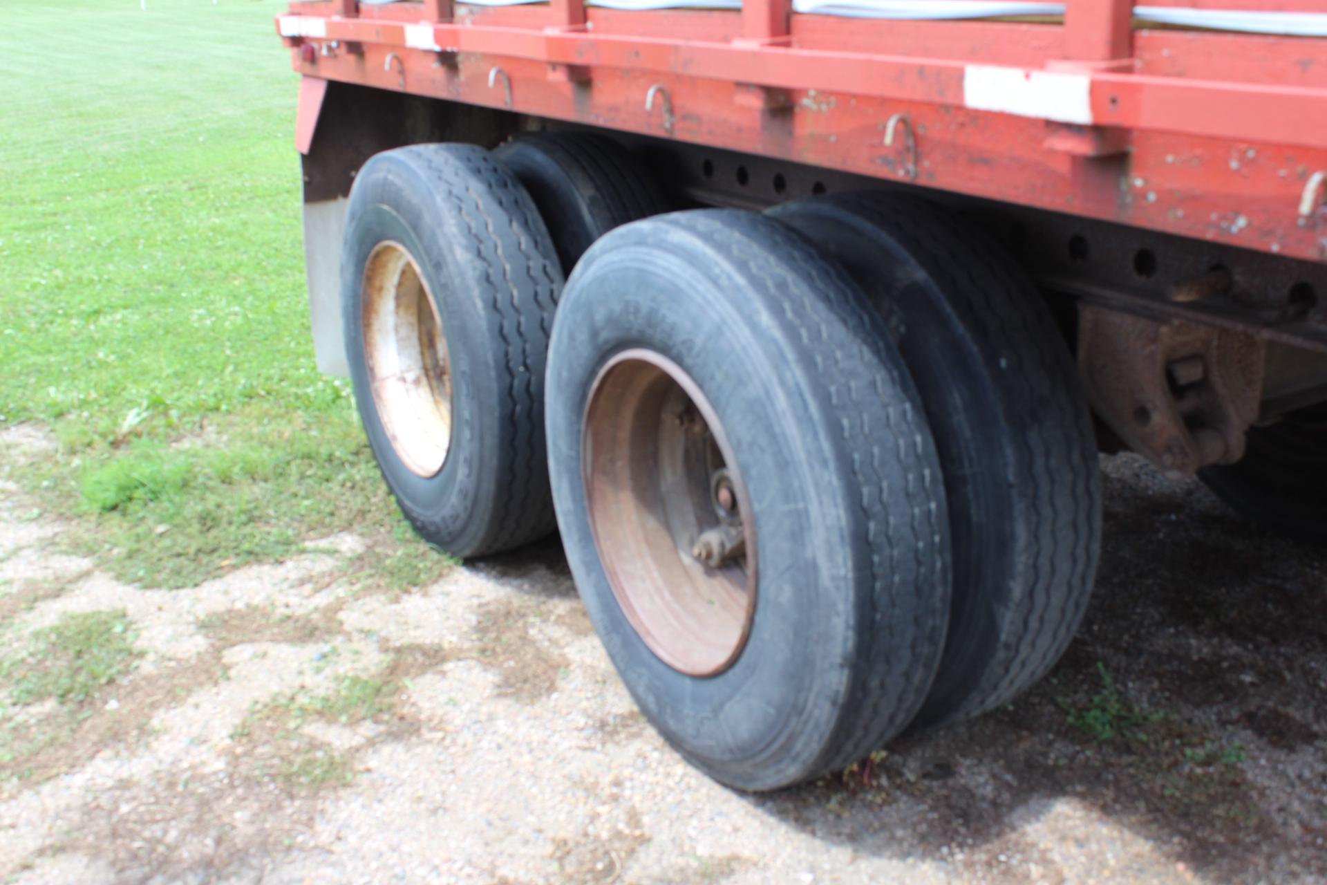 1979 Trail Mobile Side Dump Sugar Beet Trailer, 39’, Air Latch, Spring Ride