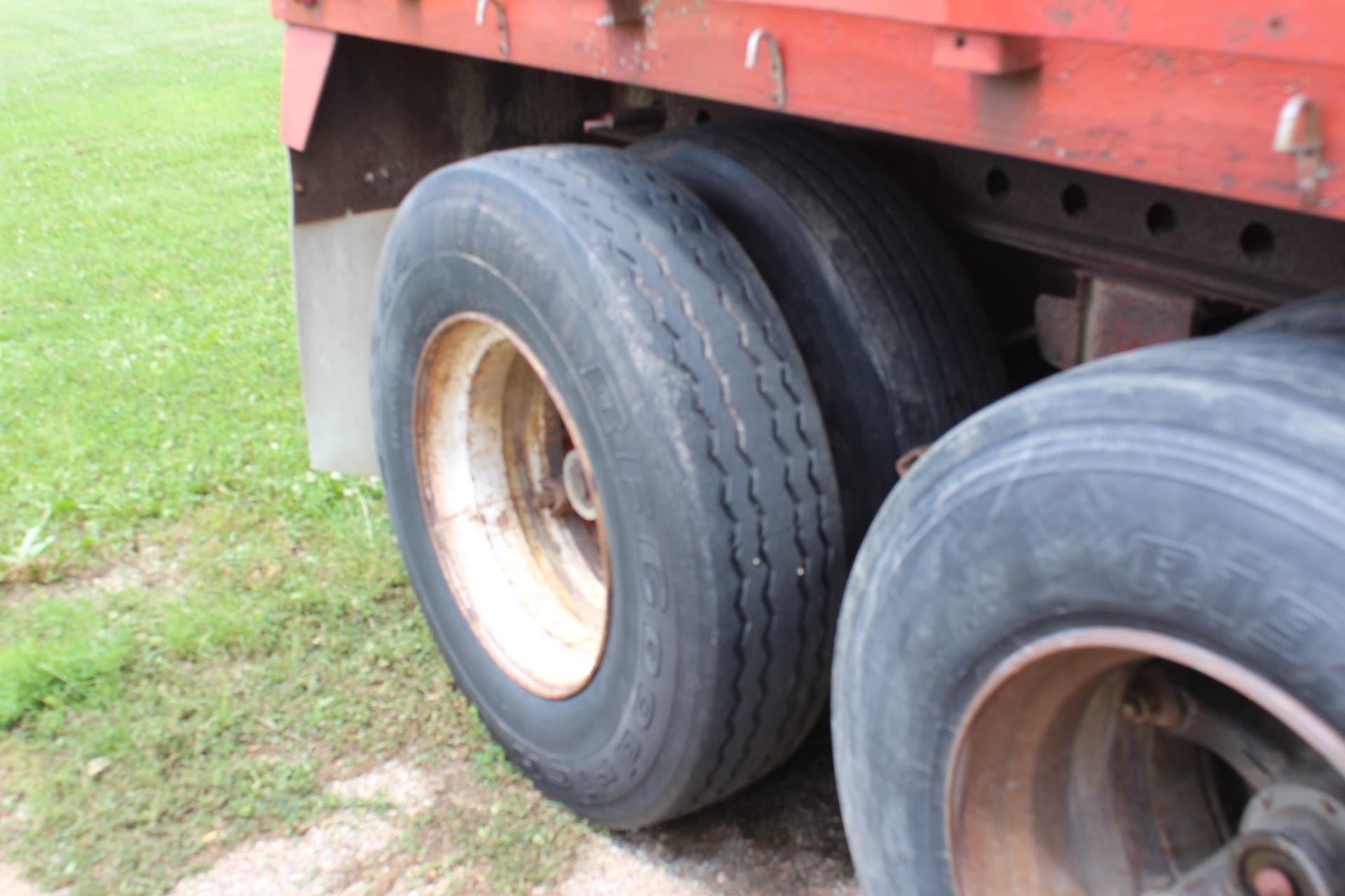 1979 Trail Mobile Side Dump Sugar Beet Trailer, 39’, Air Latch, Spring Ride