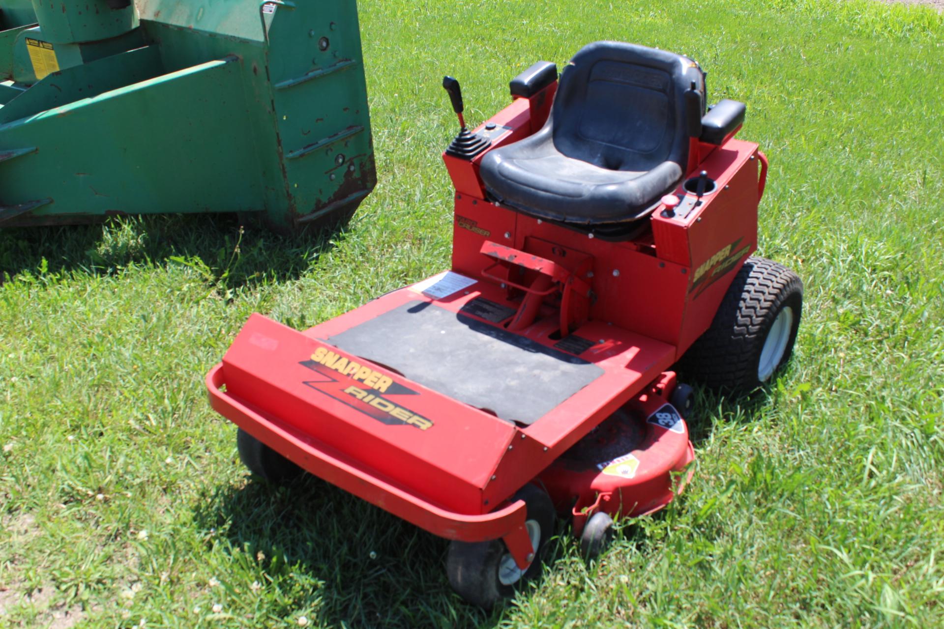 Snapper Yard Cruiser Zero Turn Lawn Mower, 38" Deck, 13 Hp Engine, New Batt