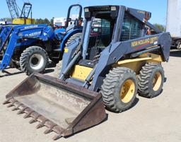 2000 New Holland LS180 Skidloader, 2 Speed, Enclosed Cab, Heat, Aux Hyd, 12-16.5 Tires,