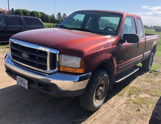 1999 Ford F-350 1 Ton Pickup, Ext. Cab, 8' Box, 4x4, Power Stroke V-8 Diesel, Auto,