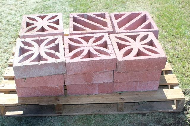 (2) Pallets of Landscape Block, Cable