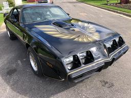 **1979 PONTIAC TRANS AM, BLACK COLOR, GOLD PIN