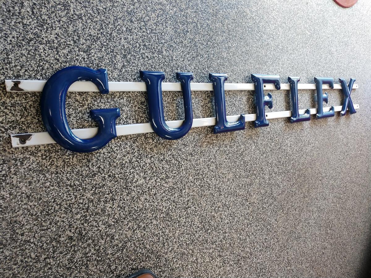 7' GULFEX 10" TALL PORCELAIN LETTER WITH PORCELAIN