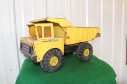 Tonka sandbox toys, dumptruck and grater,