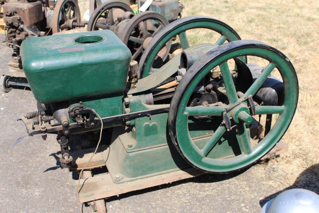 Wonder 6HP, Gas Engine, Complete with Mag and Oiler, Fuel Tank